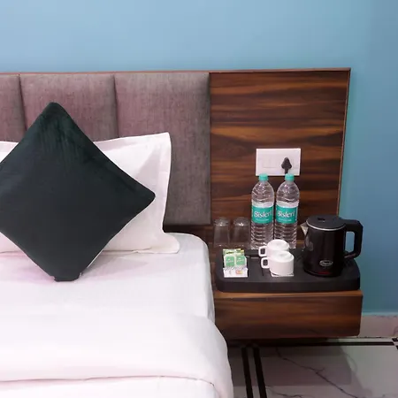 Hotel The Best Delhi Airport-3